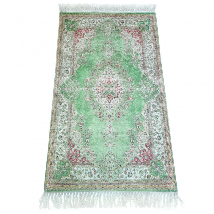 Turecki dywan z frędzlami 